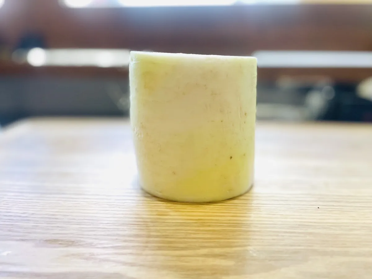 皮つきの大根の写真