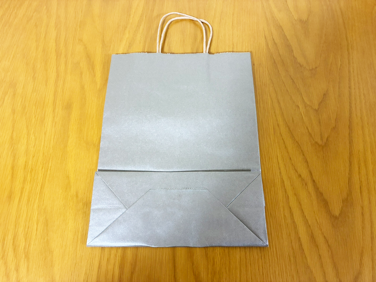 紙袋の活用写真（撮影：grapeライフハック編集部）