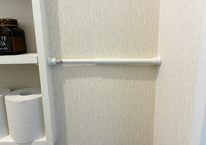 つっぱり棒の活用写真（撮影：grapeライフハック編集部）