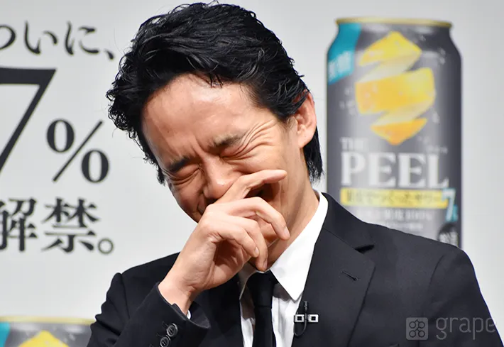 照れる池松壮亮さん（撮影：grape芸能編集部）