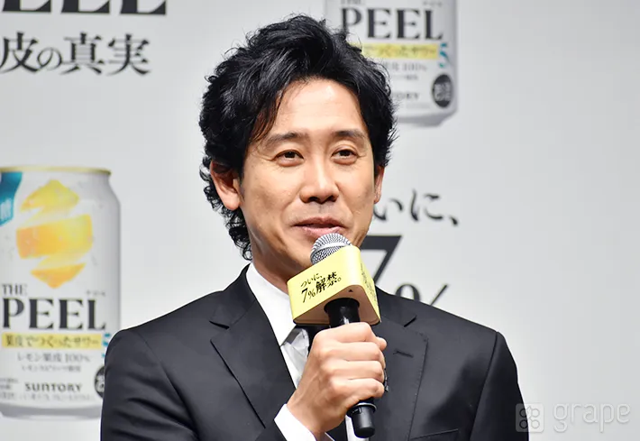 『THE PEEL〈レモン〉ALC.7％』の新テレビCM発表会に登場した大泉洋さん（撮影：grape芸能編集部）