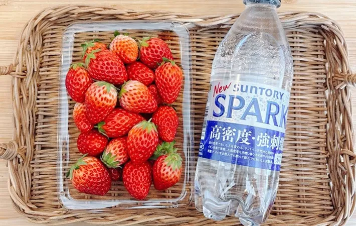 『シュワッと炭酸いちご』の材料写真（撮影：キジカク）