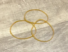 輪ゴムを置いた場面（撮影：grapeライフハック編集部）