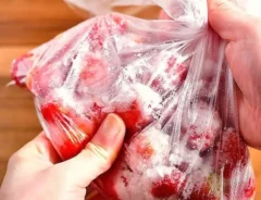 イチゴジャムを作る写真（撮影：小泉明代）