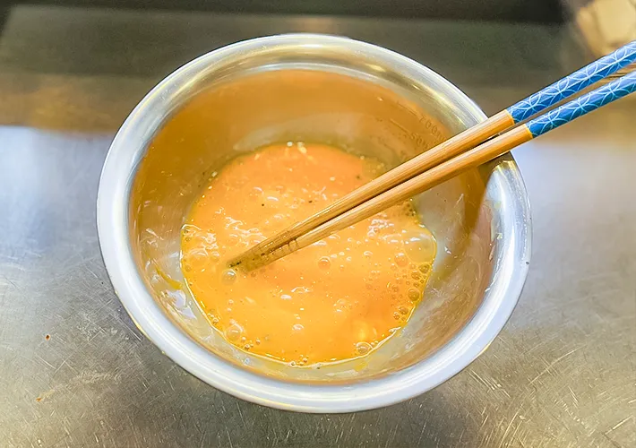 『ロールオムライス』を作る写真