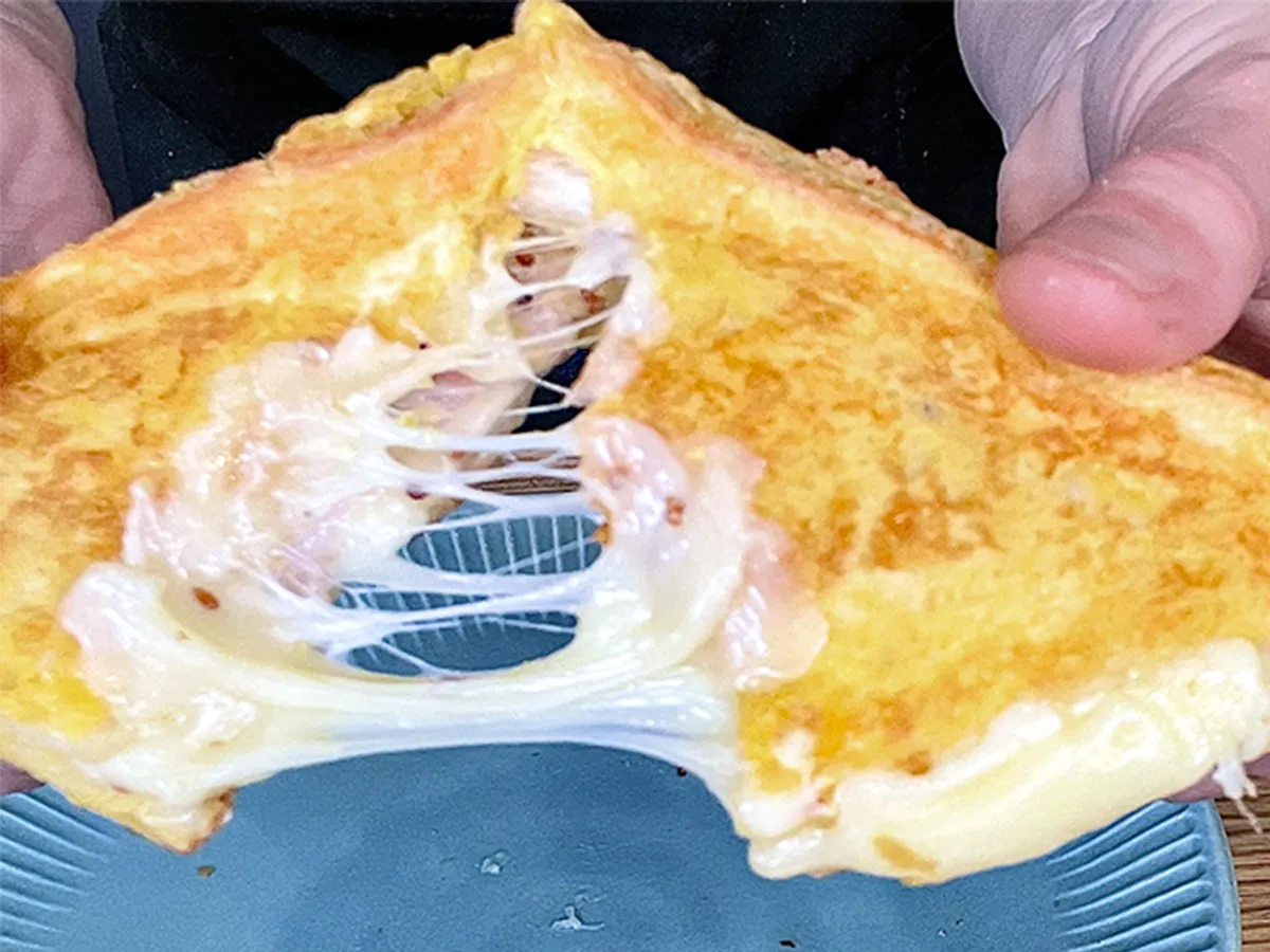 完成した『絶品ホットサンド』の写真