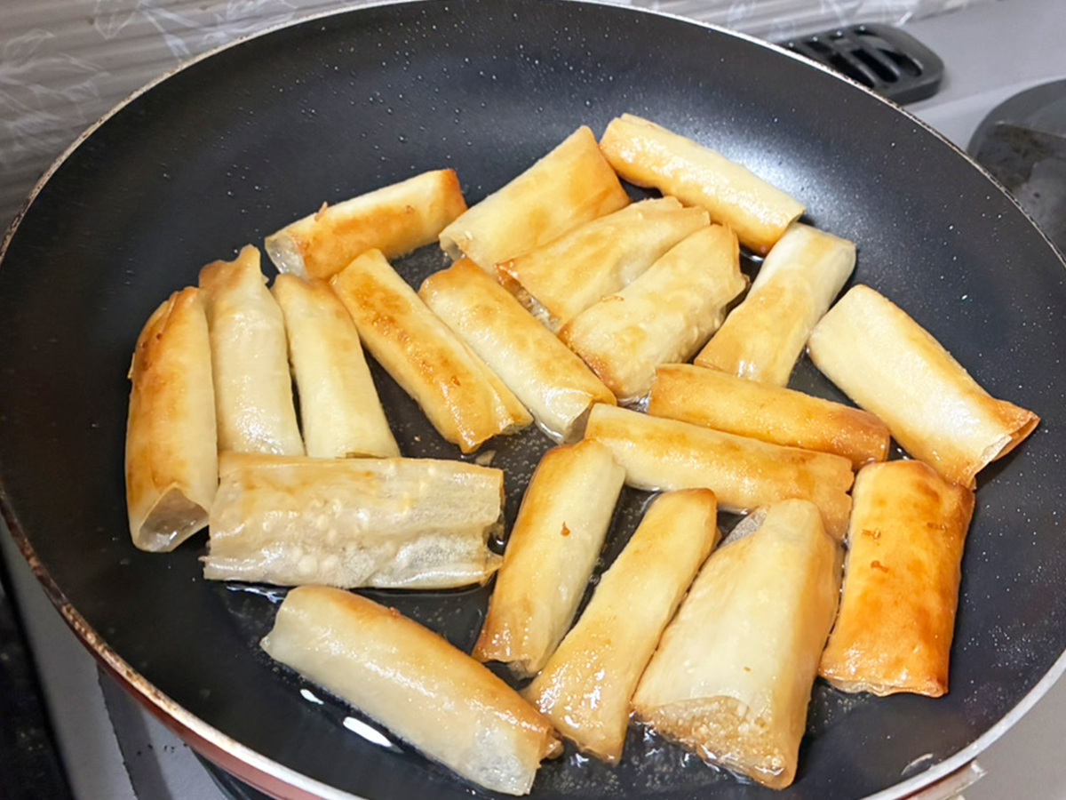 エノキの春巻きレシピの写真(撮影:grapeフード編集部)