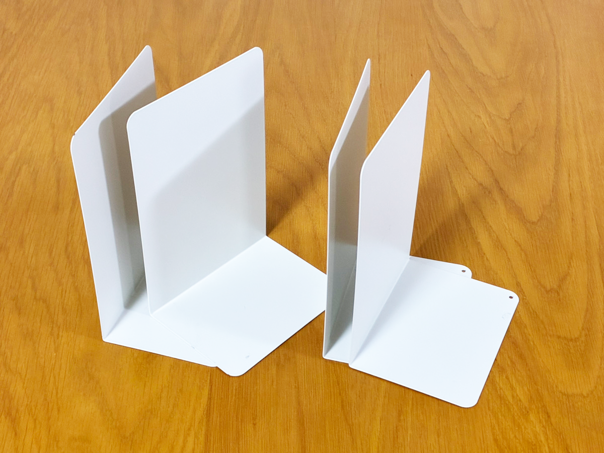 ブックエンドの活用写真（撮影：grapeライフハック編集部）