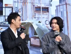 『九条の大罪』配信直前イベントに登壇した柳楽優弥さんと松村北斗さん（撮影：grape芸能編集部）