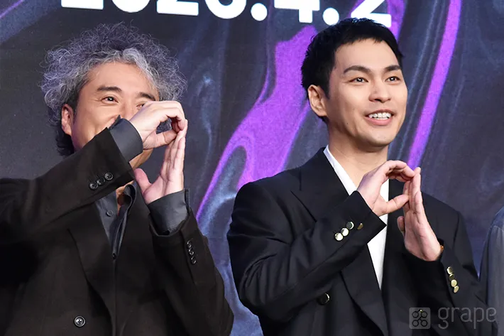『九条の大罪』配信直前イベントに登壇したムロツヨシさんと柳楽優弥さん（撮影：grape芸能編集部）