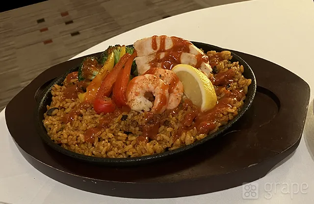 『完全メシ ジャンバラヤ』をうつした場面（撮影：grape芸能編集部）