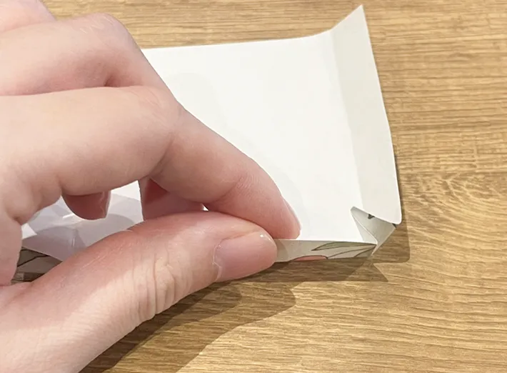 メモを折る写真（撮影：grapeライフハック編集部）