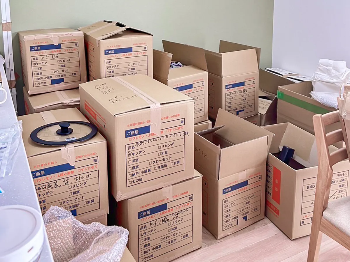 ダンボールの写真（撮影：Classy Life）