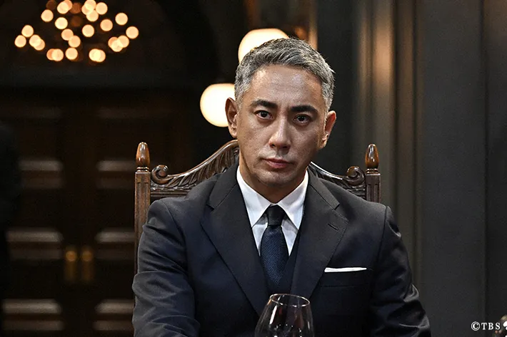 『リブート』に出演する市川團十郎さんが写る場面写真