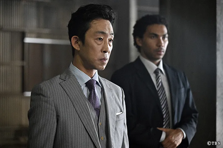 『リブート』に出演する北村有起哉さんが写る場面写真