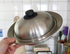 「せいろは絶対カビさせるから無理…」「でも蒸したい！」そんな人でも使える燕三条のステンレス製『蒸しプレート』に「諦めなくてよかった！」