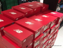 「膝に優しくて助かるから2足目も買います」 快適で疲れにくいニューバランスの『880』がこちら!