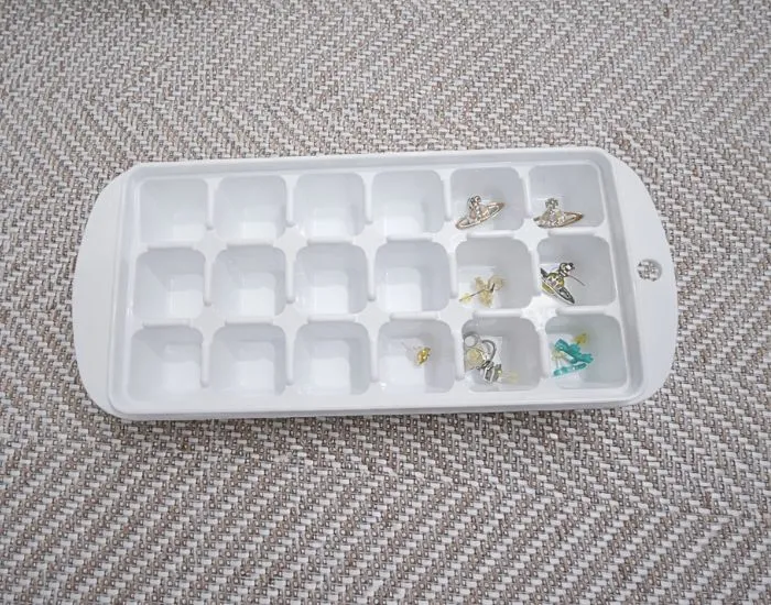 アクセサリー収納例（撮影：grapeライフハック編集部）