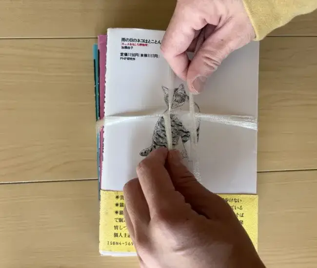 ひもを通した様子（撮影：grapeライフハック編集部）