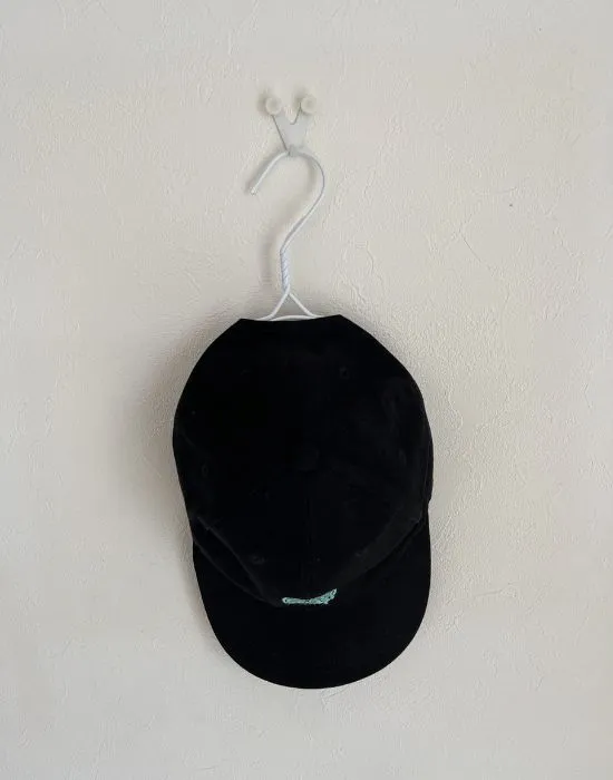 キャップを浮かせて収納している様子（撮影：grapeライフハック編集部）