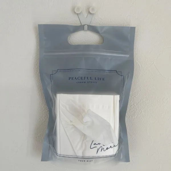 フックにかけて使えるハーフティッシュ（撮影：grapeライフハック編集部）