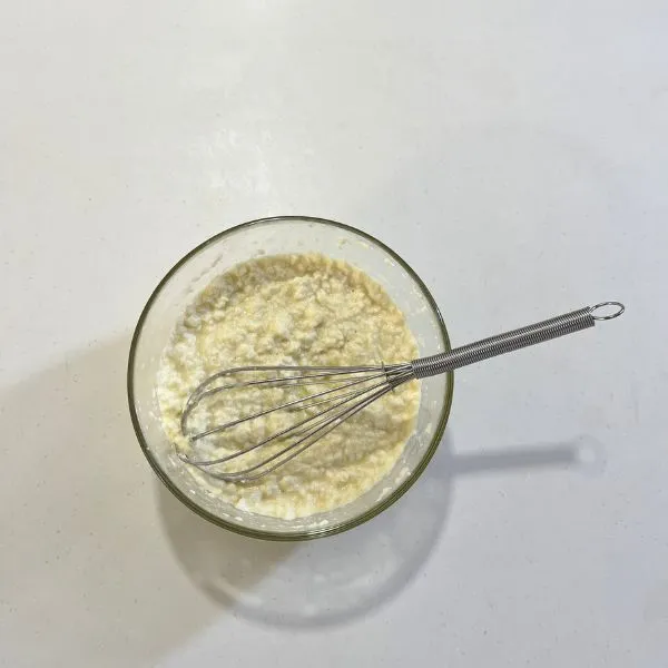 再度加熱している豆腐のチーズフォンデュの様子（撮影：grapeフード編集部）