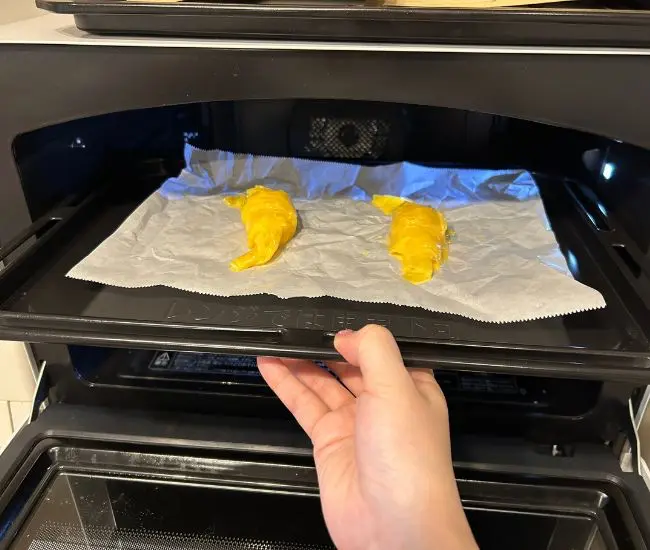 オーブンで焼いている様子（撮影：grapeフード編集部）