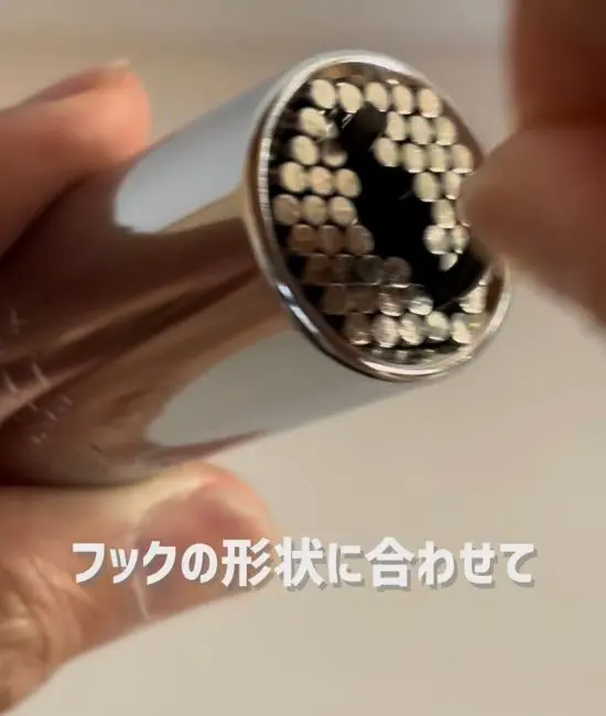 ネジにフィットする様子