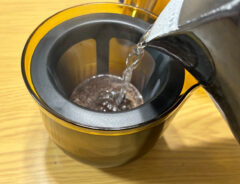 ドリップコーヒーを『急須』で入れたら? 「香りがぜんぜん違う」「洗うのめっちゃ楽」だから試してみて!