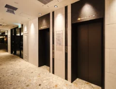 ホテルのエレベーターの写真