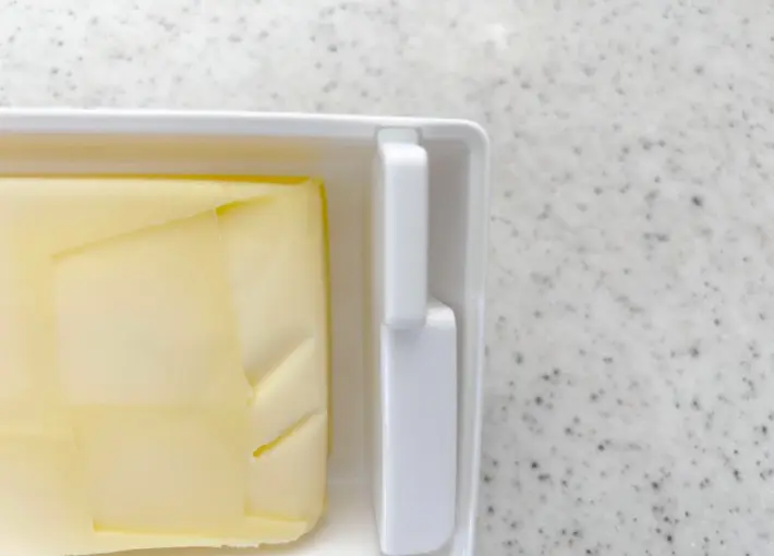 カッターを収納している画像（撮影：エニママ）