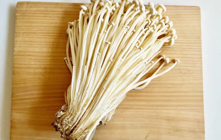 エノキの画像（撮影：エニママ）