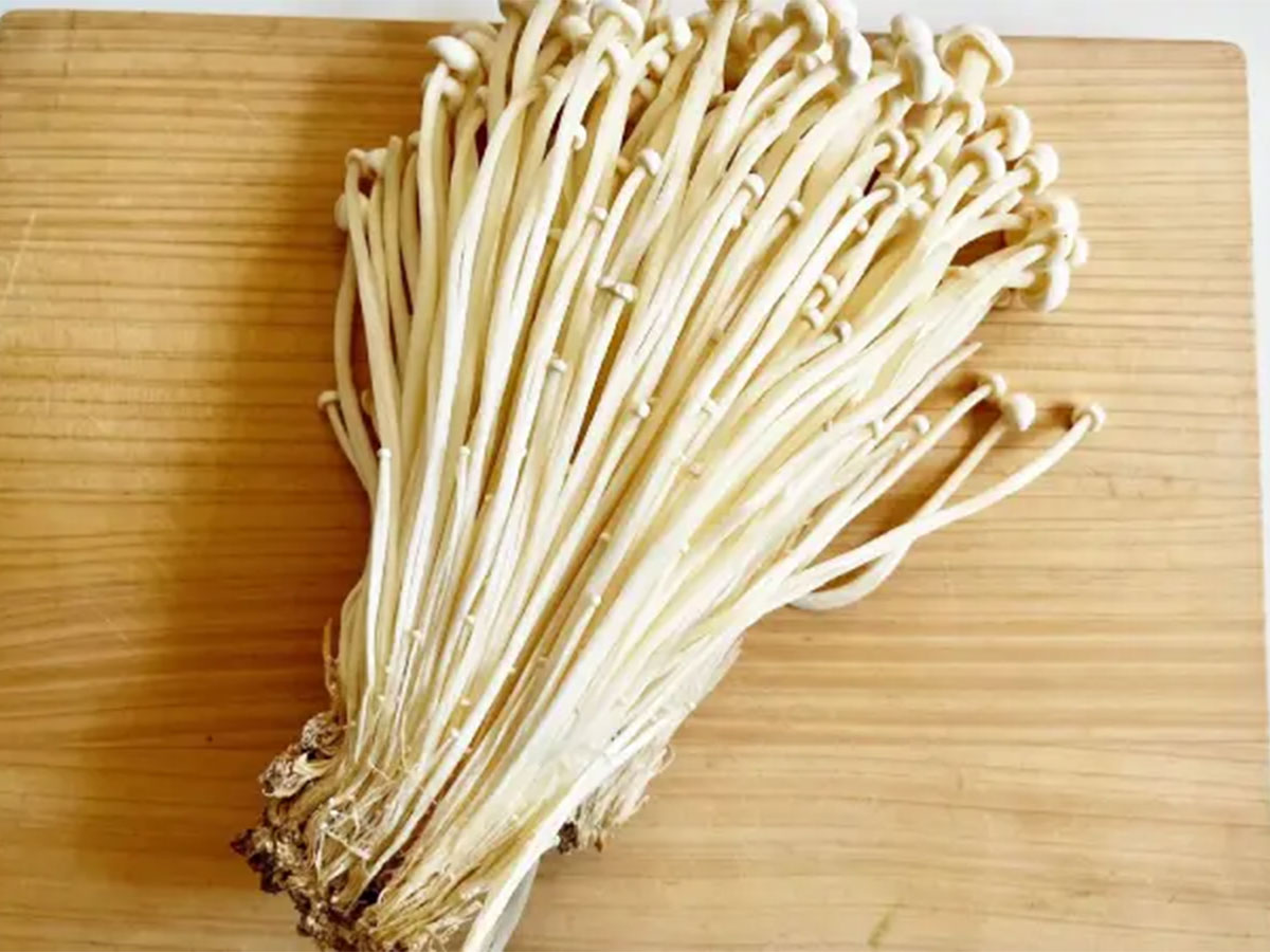 『エノキと卵の炒め物』の写真（撮影：エニママ）