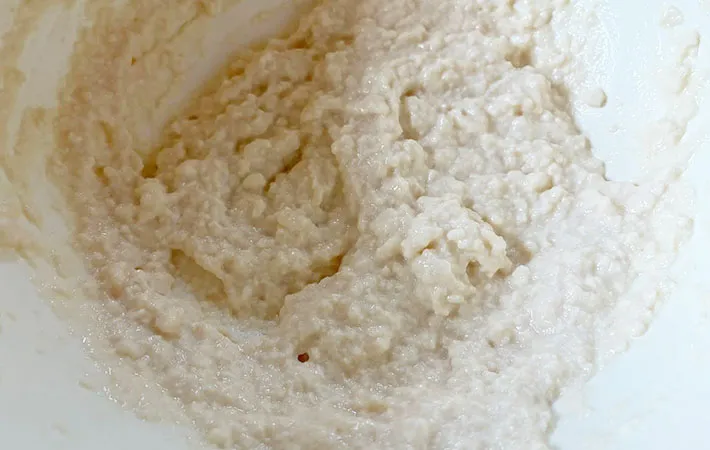 『ホケミ×豆腐で作るパン』の調理中画像（撮影：エニママ）