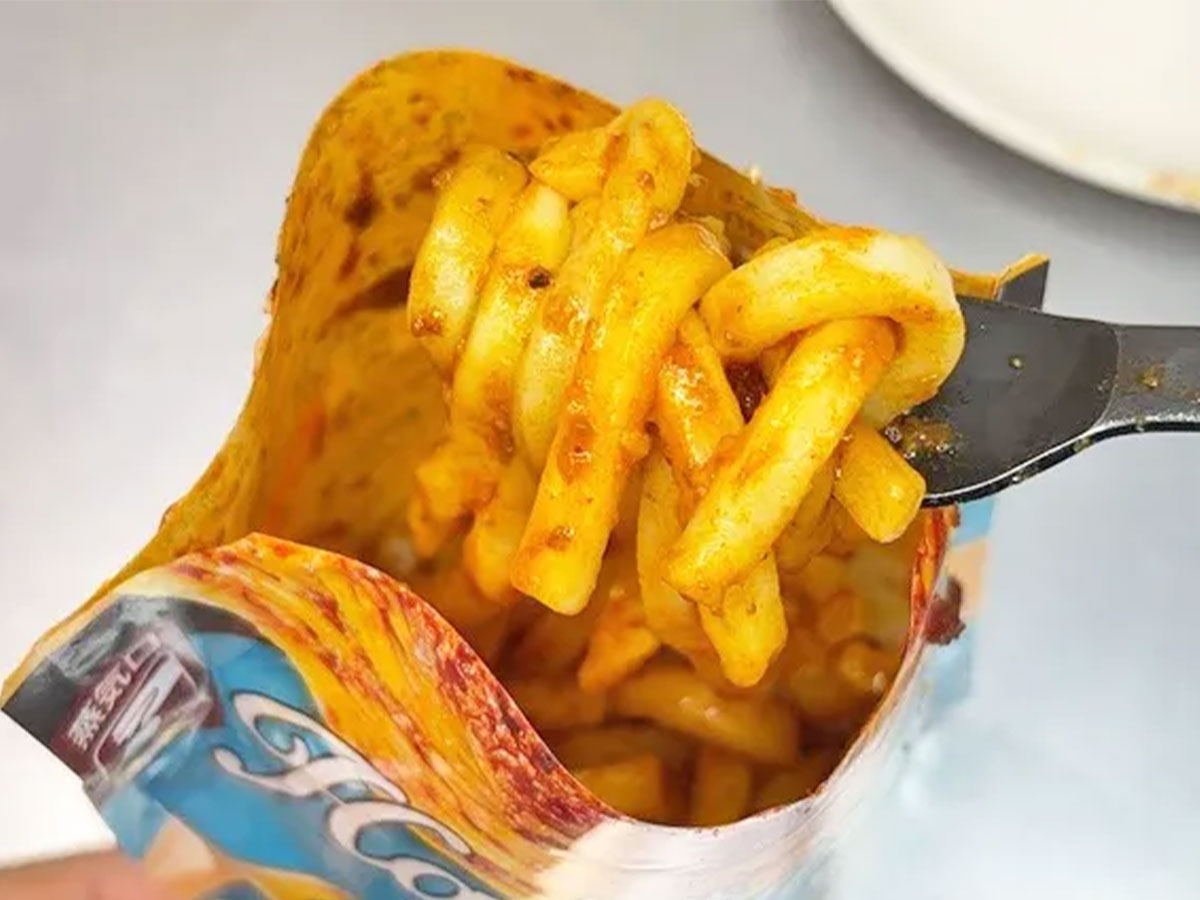 『パウチのまんま うどん&リゾット』の写真(撮影:キジカク)