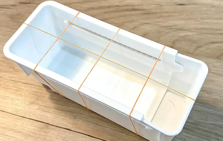 輪ゴムをかけている写真（撮影：キジカク）