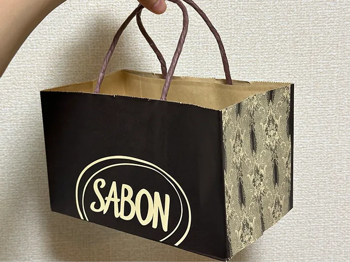 紙袋の小物入れの完成画像（撮影：grapeライフハック編集部）