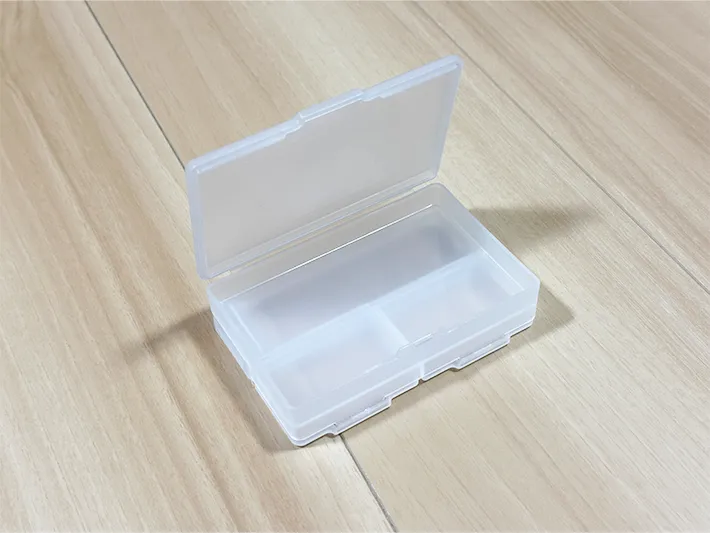 『両面収納小物ケース』の画像（撮影：grapeライフハック編集部）