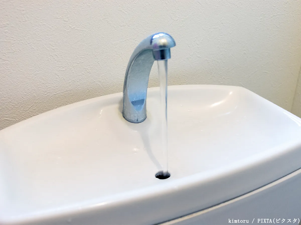 トイレのタンクの写真