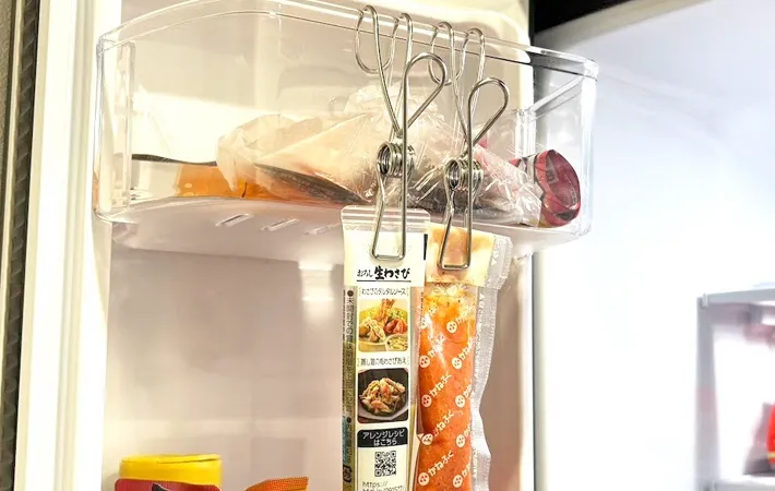 『ステンレスひっかけるワイヤークリップ』の使用写真（撮影：キジカク）