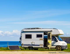 キャンピングカーの写真