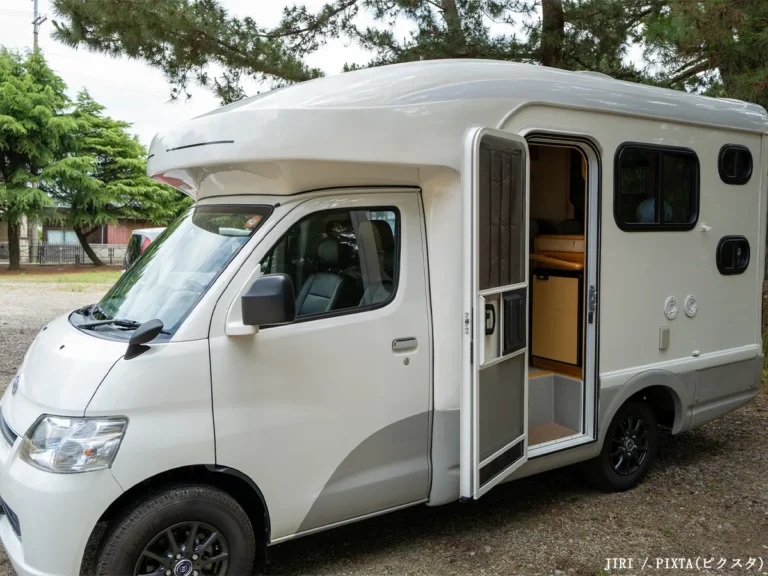 キャンピングカーの写真