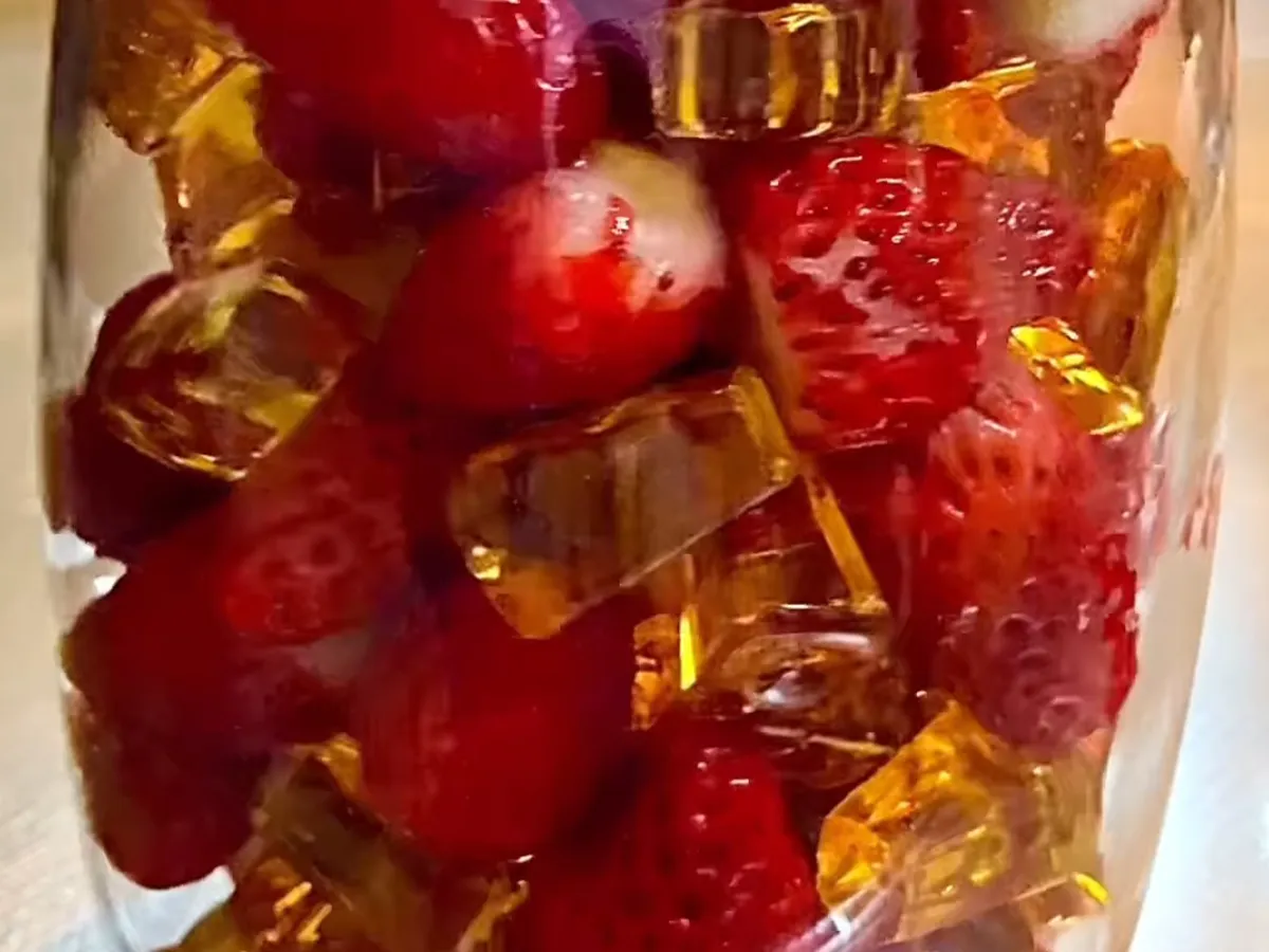 あやめさんのInstagramの投稿のスクリーンショット