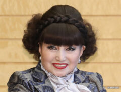 黒柳徹子さんの顔写真