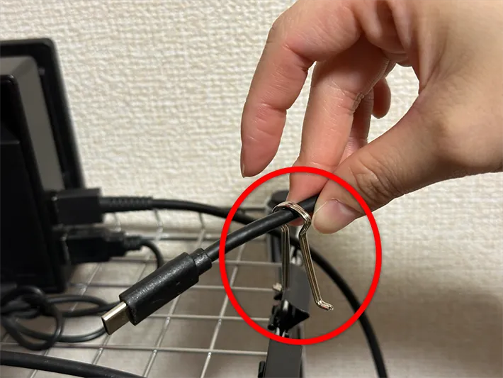 持ち手部分を外したダブルクリップの画像（撮影：grapeライフハック編集部）