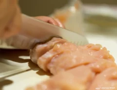 鶏肉のイメージ写真