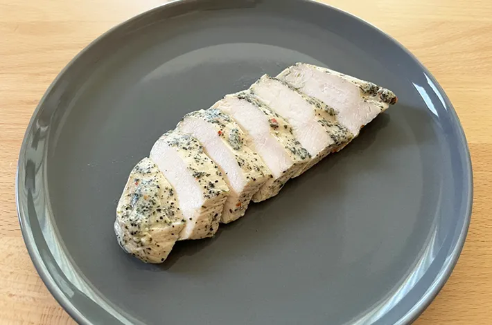 サラダチキンの写真（撮影：grapeフード編集部）