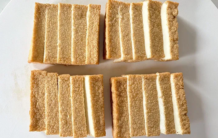 厚揚げを切った画像（撮影:エニママ）