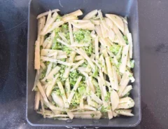 ハッシュドポテトの調理写真（撮影：エニママ）