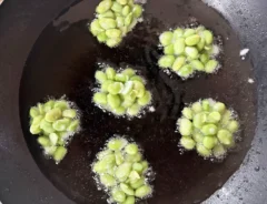 『枝豆のかき揚げ』の調理写真（撮影：エニママ）